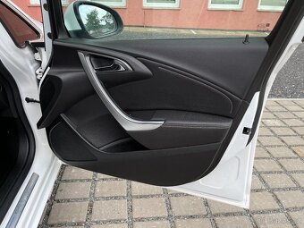 Opel Astra 2.0cdti/121kw, Cosmo, pěkný vůz - 10