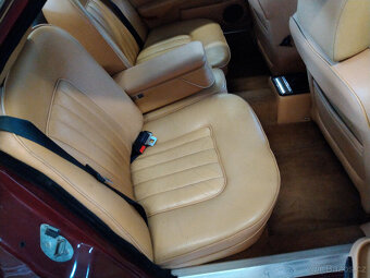 Daimler Jaguar V12 - 10