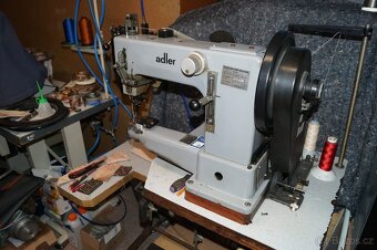 Profesionální šící stroj Adler 205 MO - 10