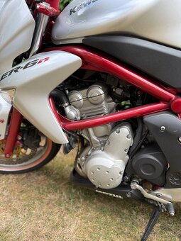 Kawasaki ER-6n - 10