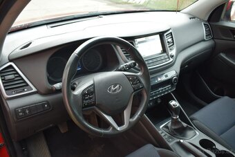 Hyundai Tucson 1.6 GDi/NAVI/KAMERA/MANUÁL/AC/ - 10