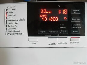 ÚZKÁ PRAČKA AEG S VRCHNÍM PLNĚNÍM-1-6KG,STÁŘÍ 2 ROKY,LCD ,CZ - 10