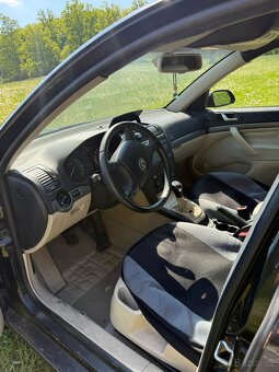 Škoda Octavia II, 2.0 TDi, Combi - 10