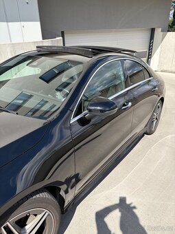Mercedes Benz CLA - 10