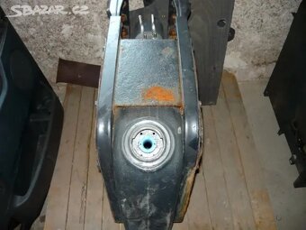 Velký výběr naftových, hydraulických, ad blue - 10