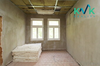 Prodej 4+1 před rekonstrukcí – Karlovy Vary, ul. Sadová - 10