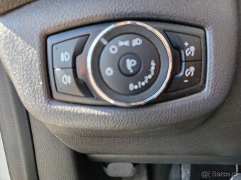 Ford Transit Connect 1.5Tdci 88kW ,5 míst 2018 - 10