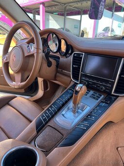 Porsche Panamera - 10