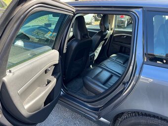 VOLVO V 70 2,4 D5 120 Kw AUT.,TAŽNÉ NAVI - 10