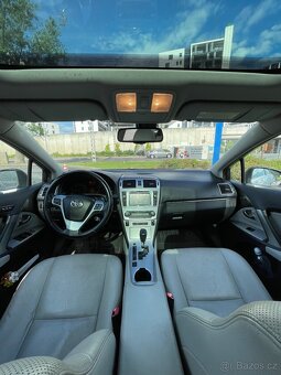 Toyota avensis - 10