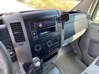 VW Crafter 2.5 TDI ( 100 kW), r.v. 2010, 6 st. manuál, klima - 10