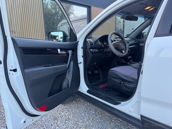 Kia Sorento 2.2 AWD 1.majiteľ, komplet historia - 10