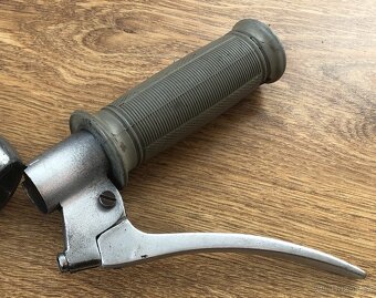 Prodám náhradní díly na jawetta 551 a Stadion S 11 a S 22 - 10