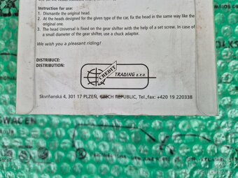 dobová hlavice řadící páky dřevěná Škoda Felicia - 10