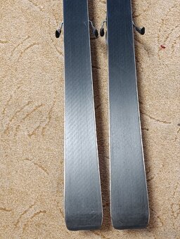 Prodám lyže ATOMIC RACE GS10 ve velmi zachovalém stavu. - 10