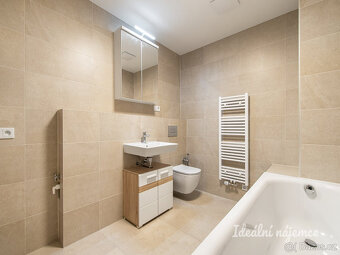 Pronájem bytu 2+kk, Dagmar Burešové, Žižkov, 26000 Kč/měs, 6 - 10