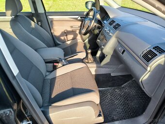 Volkswagen Touran 1.6TDI - 77kw, r.v - 2010, manuál - 10