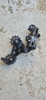 Přehazovače a páčky Sram, Shimano - 10