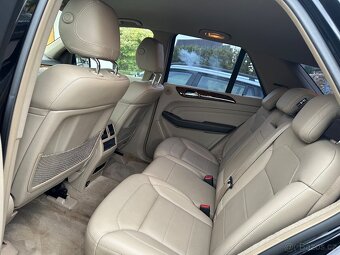 Mercedes-Benz ML 250 4matic - 10