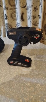 RC MONSTER TRUCK HIMOTO 1:10 (4WD) – Projekt s upgrady a nov - 10