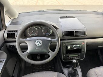 Volkswagen Sharan 1.9 TDi 7 míst - 10