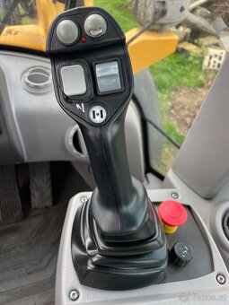 Čelní kolový nakladač Volvo L45H 9 808 mth 10 500 kg - 10