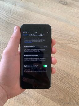 Apple iPhone SE 2022 (5G)-baterie 93%-zachovalý stav - 10