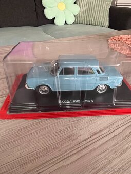 kovový model 1:24 ? auto Škoda 100L 1974,top stav - 10