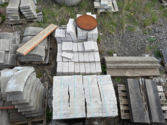 Stavební materiál - cihly, tvárnice, dlažba atd. - 10