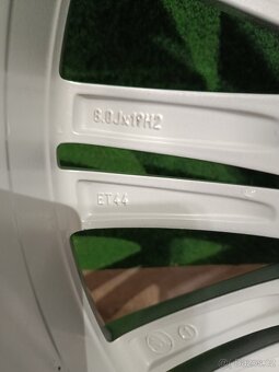 Alu Skoda 19" 5x112 8J et44 - 10
