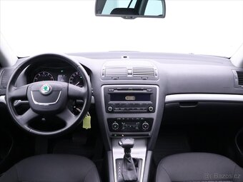 Škoda Octavia 1,4 TSI 90kW DSG Elegance (2009) - 10