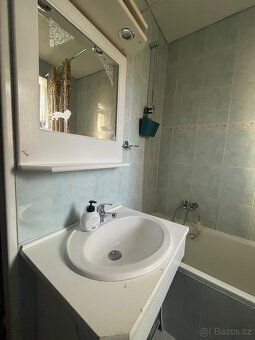 Pronájem bytu 3+1, 80 m2-Kvíčovice u Holýšova , okr . Plzeň- - 10