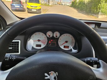 Peugeot 307 2.0 16V XR Présence - 10