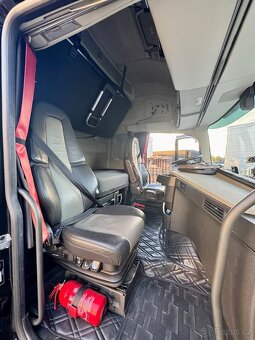 Volvo FH13 460 4x2 Lowdeck / 2019 / 434tkm - 10