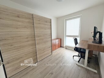 Pronájem bytu 3+kk 80 m², Plzeň - Jižní Předměstí - 10