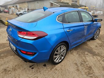 Hyundai i30 Fastback 1.4 103kW T-GDI 2018 - 10