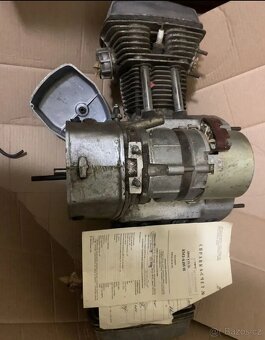 Originální nové motory z vojenského depozitu Dněpr K750 - 10