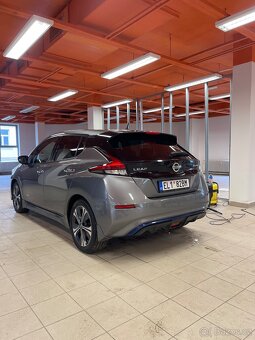 Nissan Leaf 40 kWh TEKNA - 10