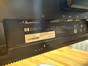 Monitor LCD 24” Hewlett-Packard LP2475m - 10