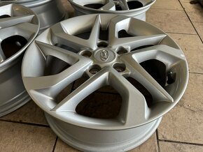 Alu kola Hyundai Tucson 5x114,3 r16 zánovní sada - 10