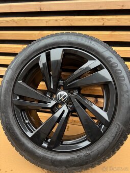 Alu originální kola VW TOUAREG III R20 model Nevada❄️ - 10
