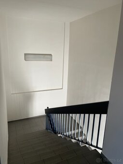 Obchodní a kancelářské prostory na náměstí v Bruntále - 10