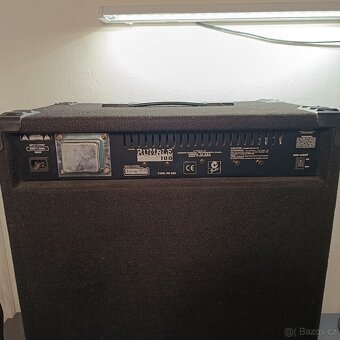 FENDER RUMBLE 100 V2 KOMBO - 10