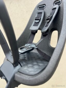 Thule Yepp Nexxt Mini - Obsidian Black - 10