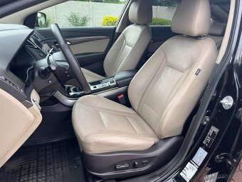 Hyundai i40 1.7CRDI 100KW,MAX VÝBAVA,2xALU - 10