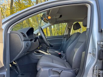 Volkswagen Golf - 10