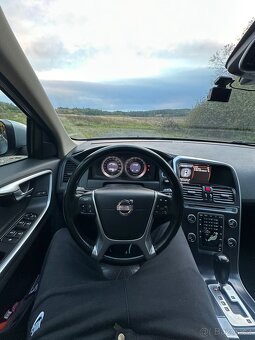 Volvo XC60 2.4 D5 AWD - 10