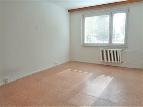 Pronájem bytu 3+1 88 m² s lodžií - 10