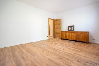 Prodej bytu 4+kk 105m2, terasa 38 m2, zahrada 70 m2, Maleši - 10