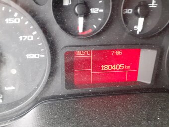 Iveco daily 35C14 havarované zamluvené - 10